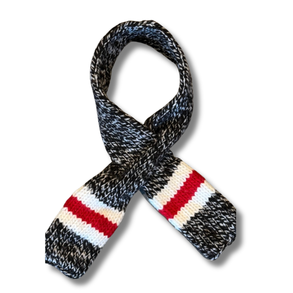 SCARF FOR DOG: GRAY, WHITE, RED WOOL